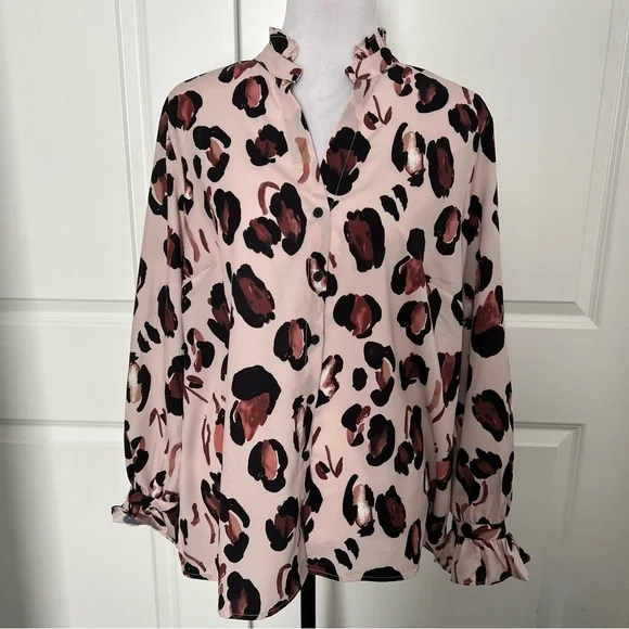 Eloquii Panthera Button Down w/ Ruffle Neck - NWT - Picture 5 of 15